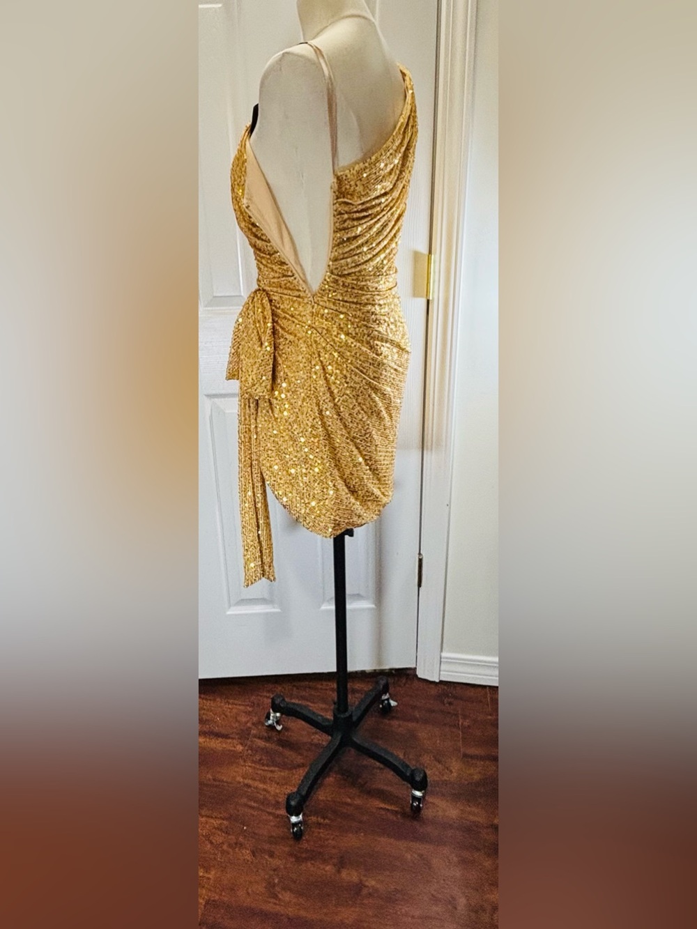 IEENA For MAC Duggal NWT Gold Sequined One Shoulder SideBow Dress Size 2 #26977 - Picture 5 of 13
